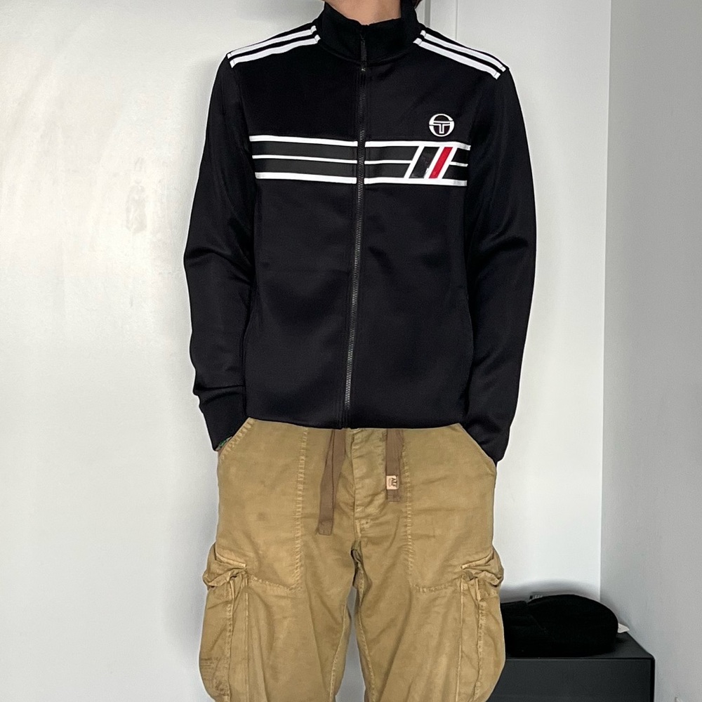 Sergio zip up!